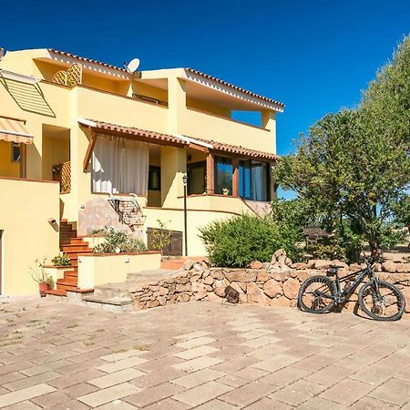 Appartement Casa Relax à Porto San Paolo  Extérieur photo