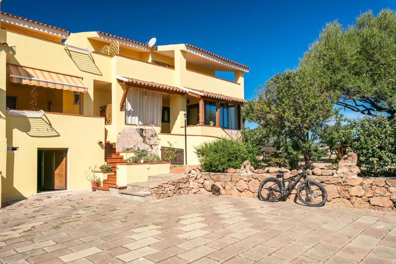 Appartement Casa Relax à Porto San Paolo  Extérieur photo